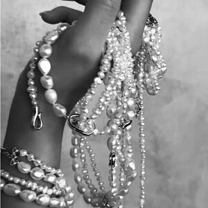 Lustrous White Pearl Necklace